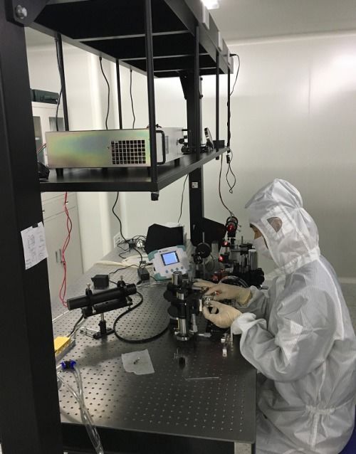 华岸科技成功研发紫外激光器,推动纳米技术 等离子体物理等全面发展
